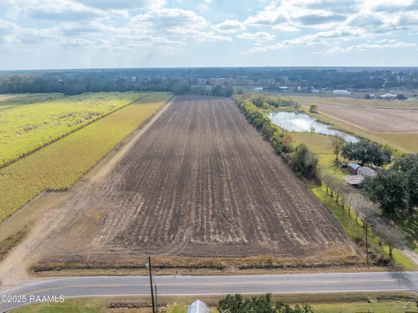 Ches Courville Rd, Breaux Bridge, LA 70517