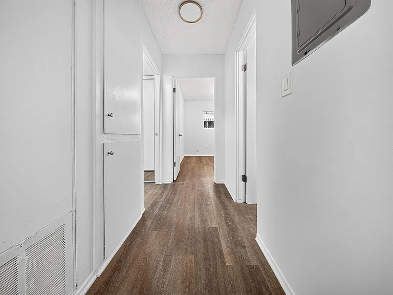 5650 Fair Ave — Photo 20