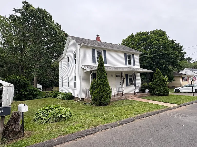 73 Burr St #2 — Photo 9