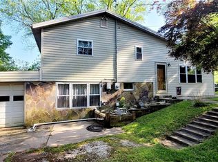 100 Triana Ln, Parkersburg, WV 26104