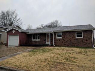 1291 13th St, Carlyle, IL