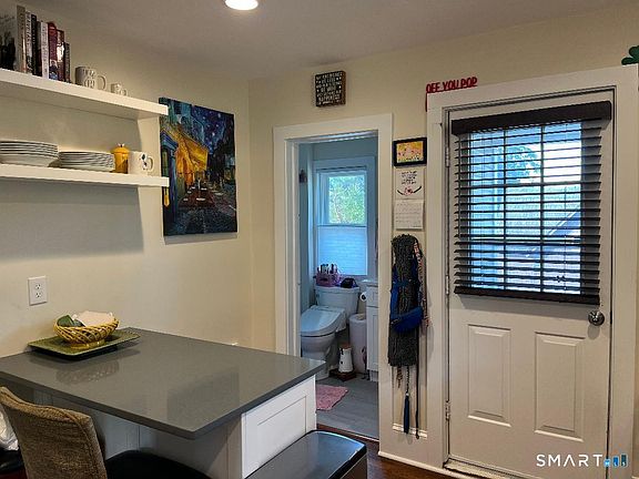 5th image of 68 Leonard St #2
