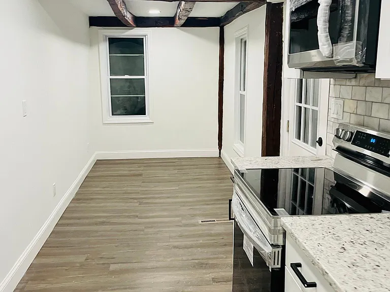 243 Park Ln #1 — Photo 2