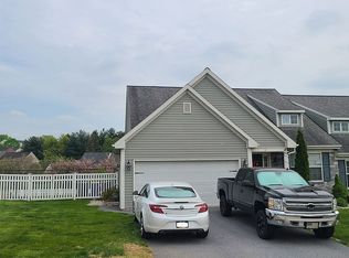 11 Silver Maple Cir, Ephrata, PA 17522