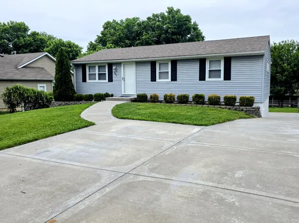 424 NE 113th Ter, Kansas City, MO 64155