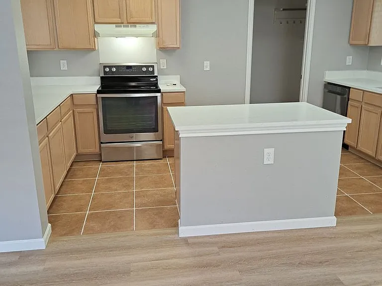 10431 Westfield Pl — Photo 25