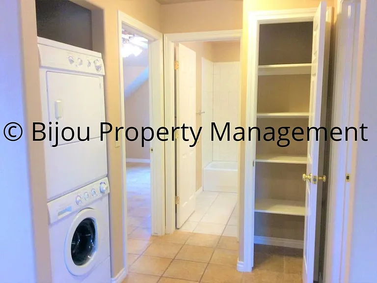 528 E Bijou St #B — Photo 7