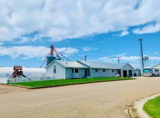 615 W Monroe Ave, Chester, MT 59522