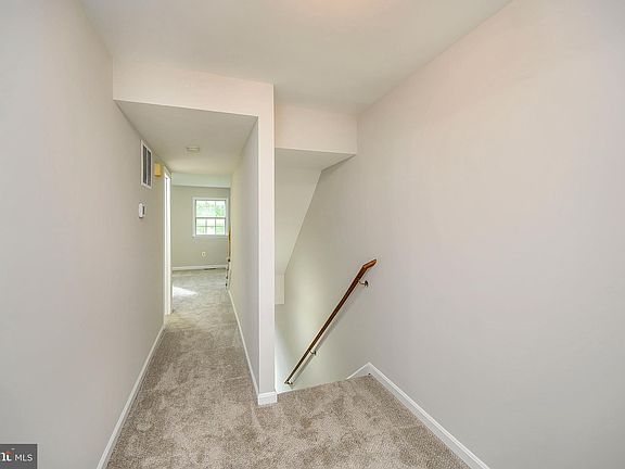 4th image of 4395 Ensbrook Ln