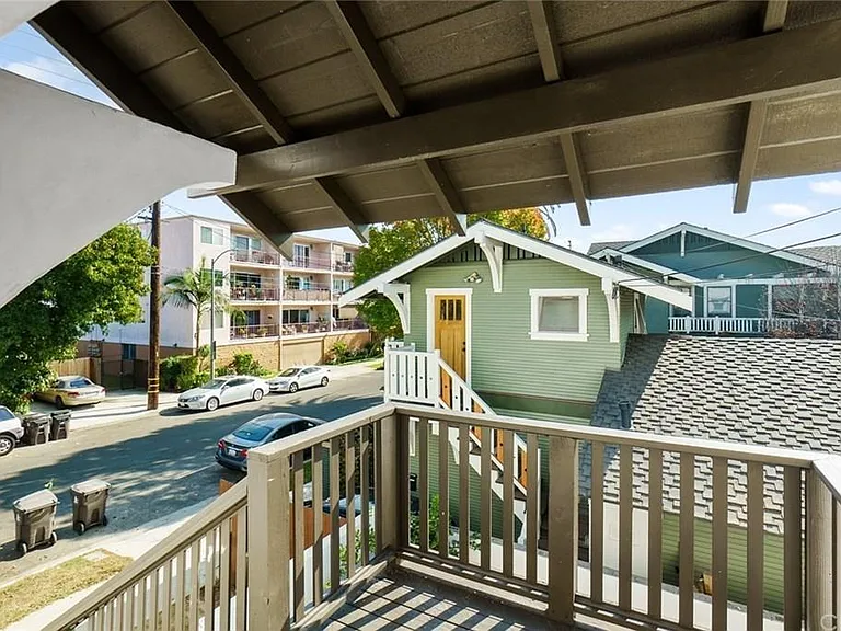 211 N Loma Ave — Photo 3