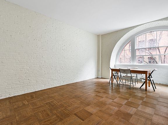 2nd image of 726 Greenwich St #2J