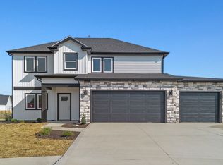 1298 Switchfoot Dr, Huntertown, IN 46748