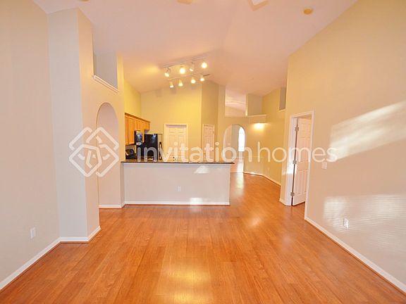 5th image of 5818 Hawkwood Ct
