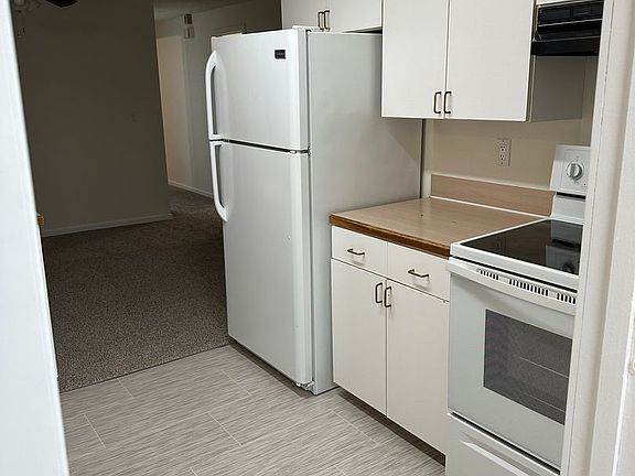 4th image of 11829 35th Ave SE