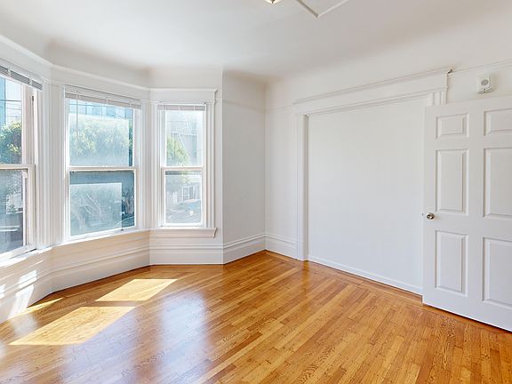 4th image of 1301 Leavenworth St #22