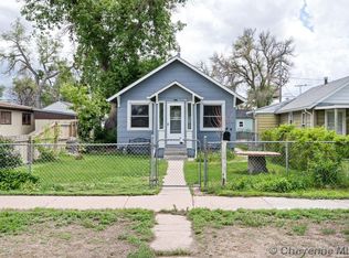 909 E 8th St, Cheyenne, WY 82007
