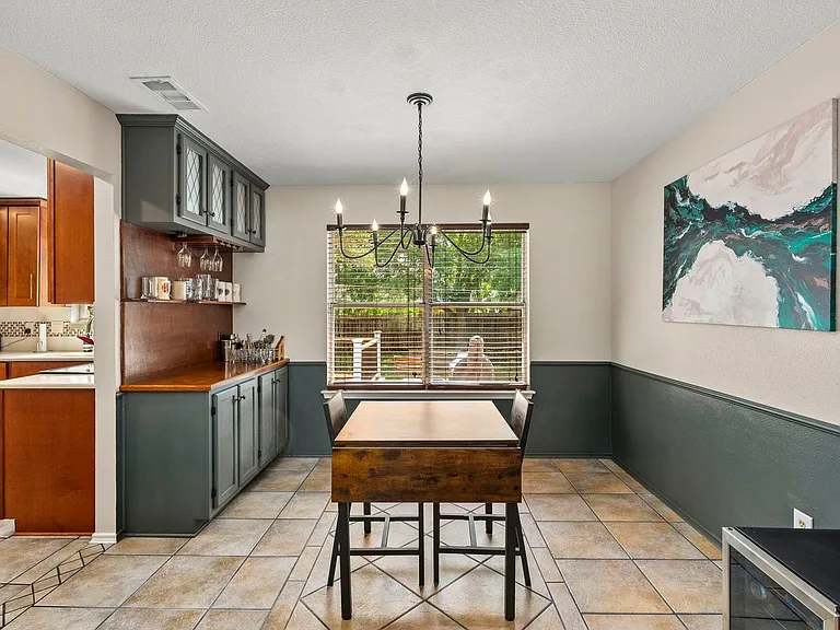 7306 Park Trl W — Photo 9