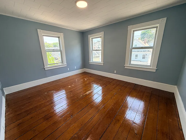 250-252 Prospect St #3R — Photo 6