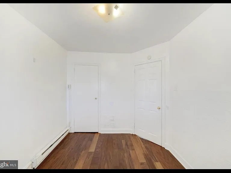 1133 Clover Ln — Photo 13