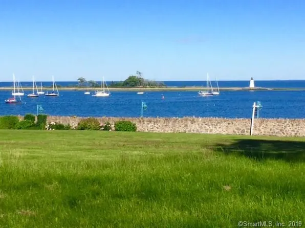 85 Armitage Dr, Bridgeport, CT 06605