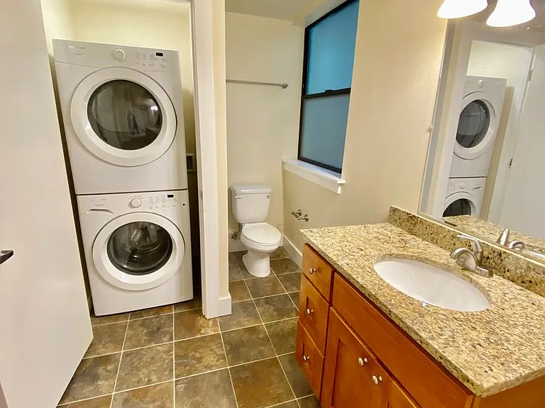 Tuscany Apartments — Photo 44