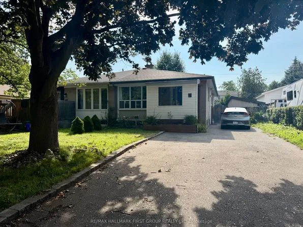 68 Tulloch Dr, Ajax, ON L1S 2S5