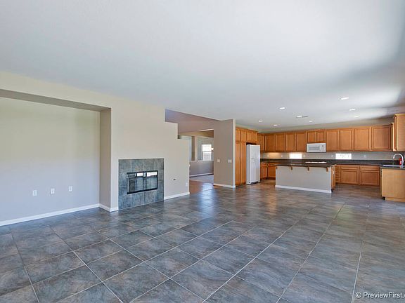 4th image of 764 Lavender Ct