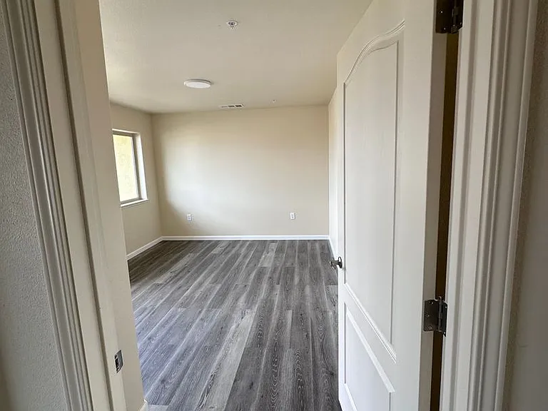 1428 Monterey St — Photo 12