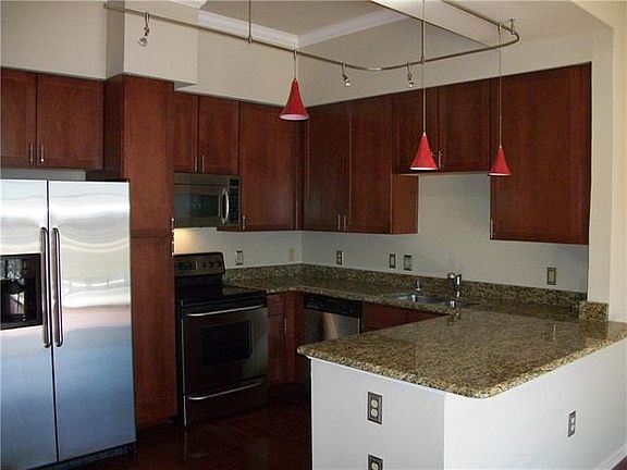3rd image of 3225 Turtle Creek Blvd APT 735B