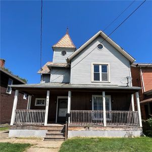 729 Countyline St, New Castle, PA, 16101