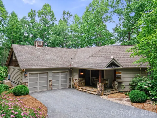 71 Chestnut Hill Rd, Spruce Pine, NC 28777