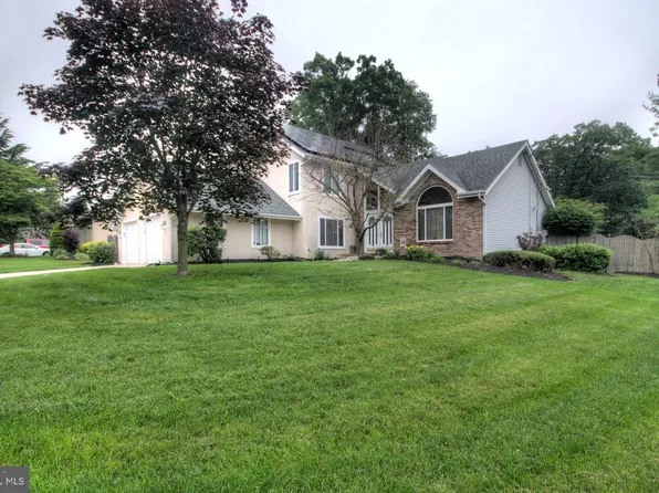 101 Wilson Rd, Turnersville, NJ 08012