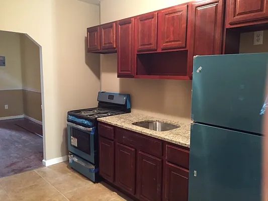 Rented by Capri Jet Realty Corp | media 12