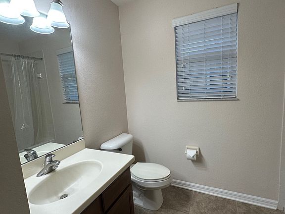 5th image of 16008 Loneoak View Dr