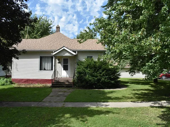 214 N Mitchell St, Saint Ansgar, IA 50472
