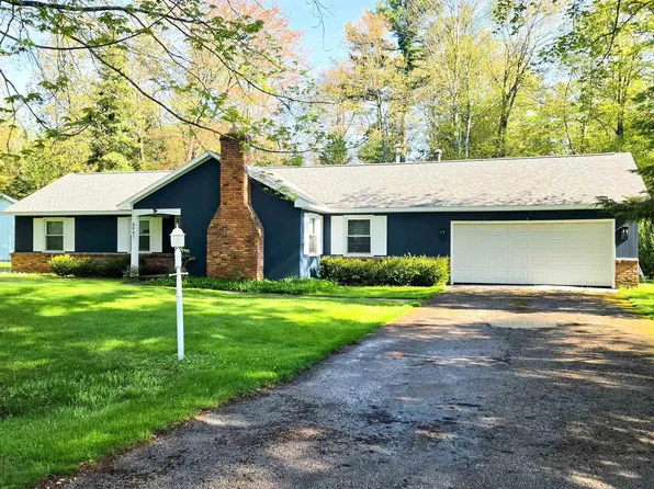4941 Aaron Dr, Oscoda, MI 48750