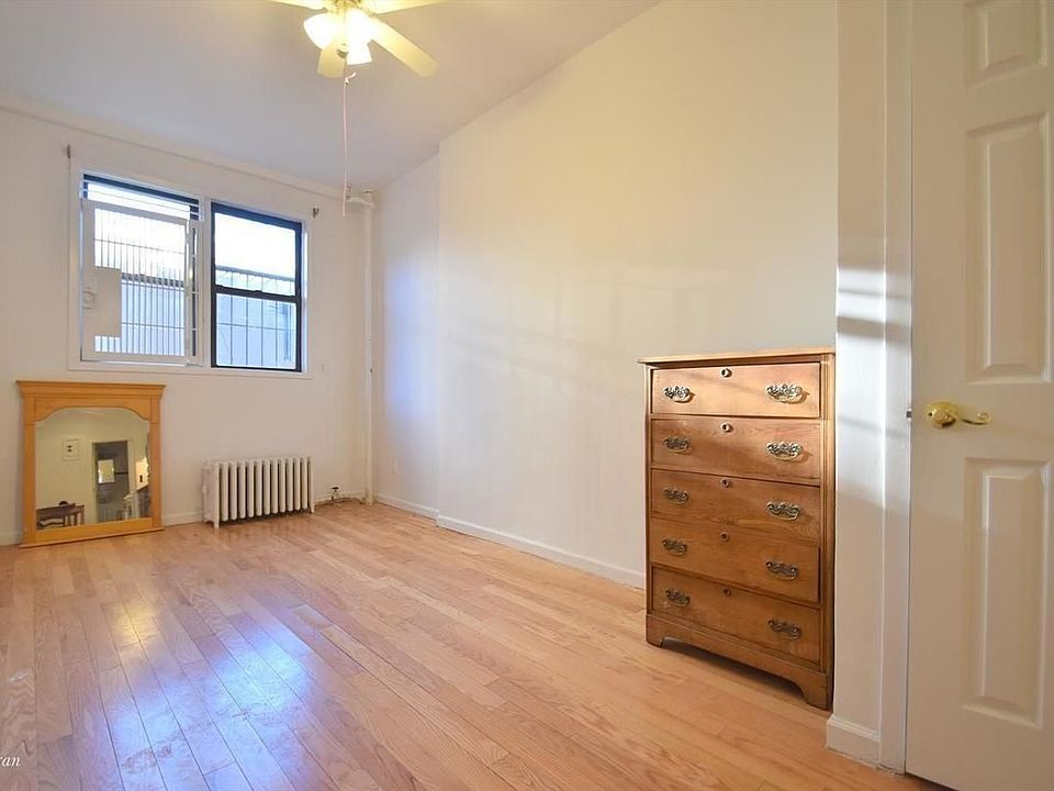 1st image of 402 E 10th St APT 1A