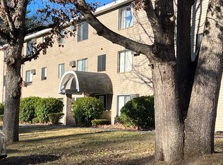 440 North Ave APT 10, Haverhill, MA 01830