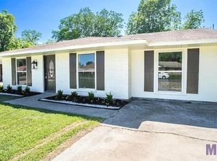 25322 Dickinson Rd, Plaquemine, LA 70764