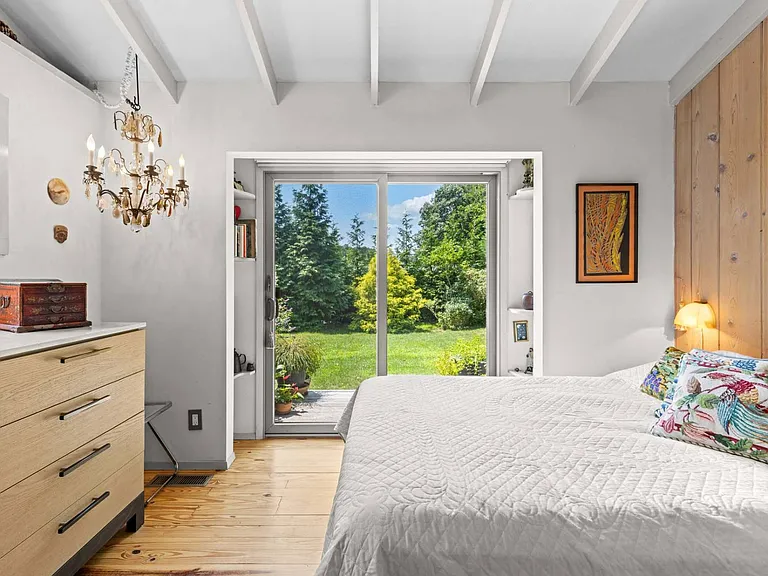 1 Gegan Dr — Photo 12