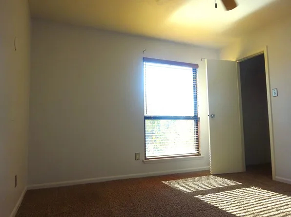 101 Stratford St APT 205, Houston, TX 77006
