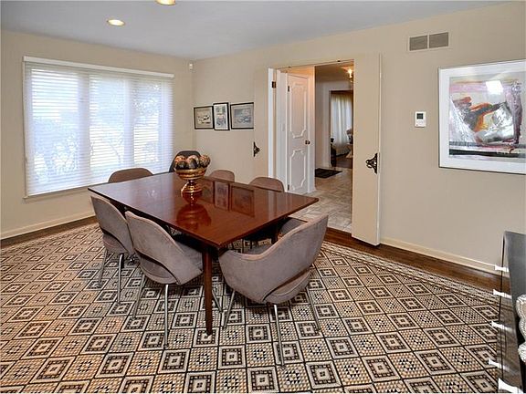 4th image of 448 Woodland Hills Dr