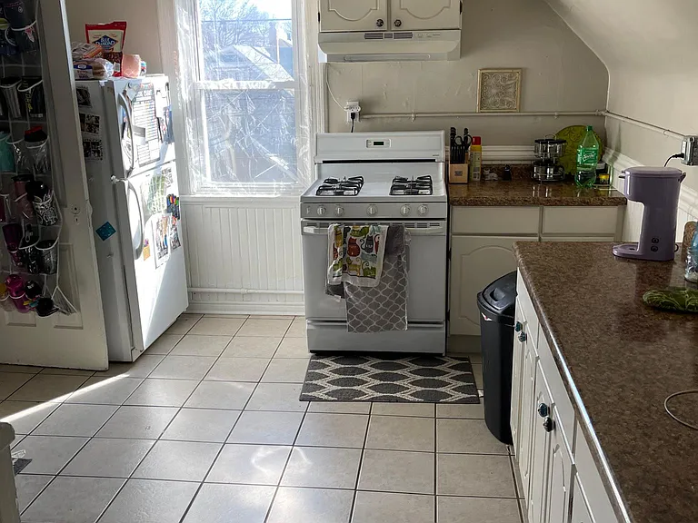 2826 N Fratney St #A — Photo 6