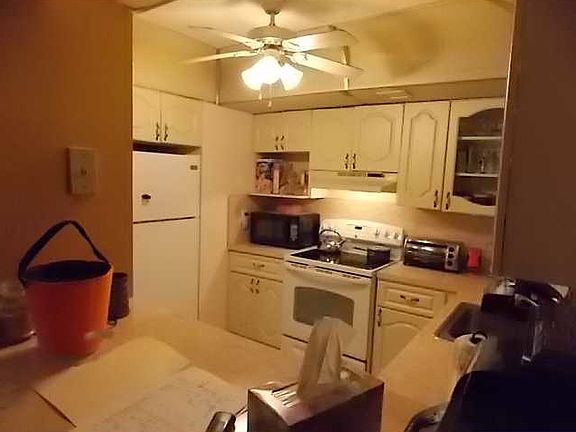 3rd image of 7021 Environ Blvd APT 420