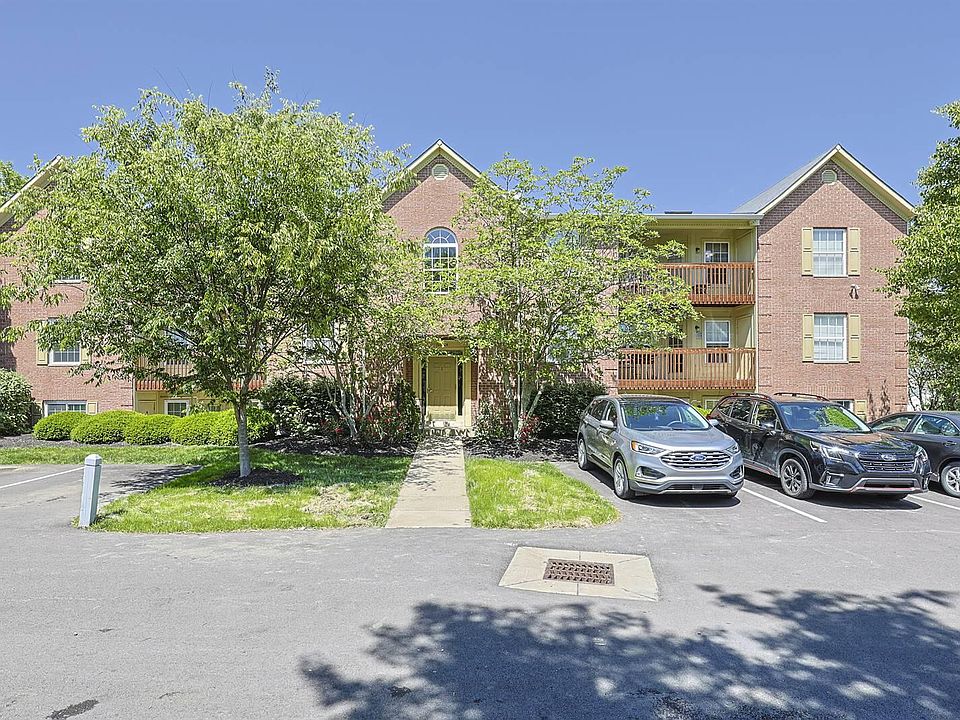 1st image of 112 Dogwood Dr #6