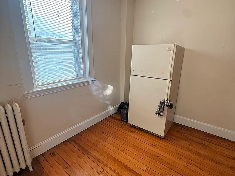 215 Harvard Ave #4A — Photo 9