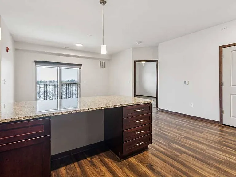 360 at Jordan West — Photo 210