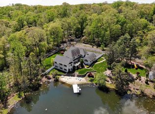 30 Old Phillips Hill Rd, New City, NY 10956