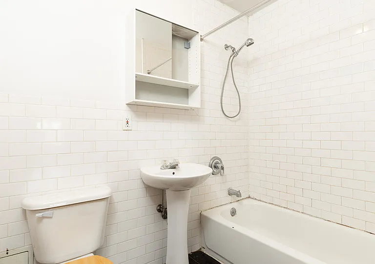 27 Arion Pl #416 — Photo 4