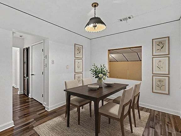 3rd image of 1623 S Marsalis Ave